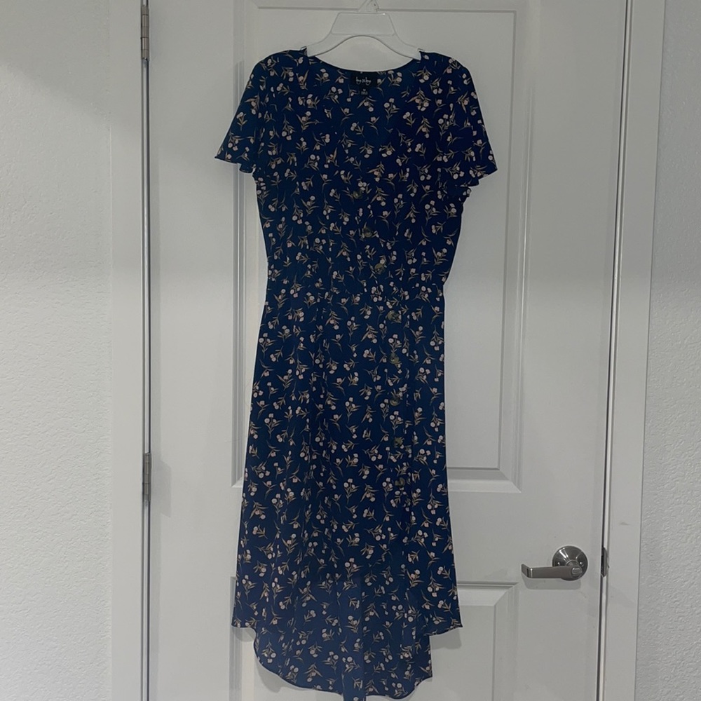 Floral, short sleeve, midi dress.